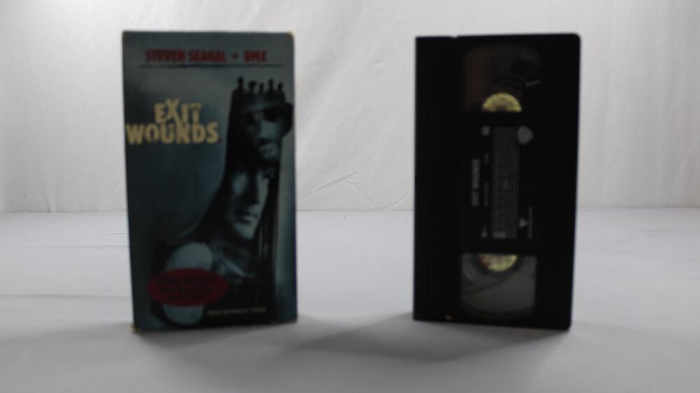 Exit Wounds VHS Steven Seagal 2001 Action & Andrzej Bartkowiak